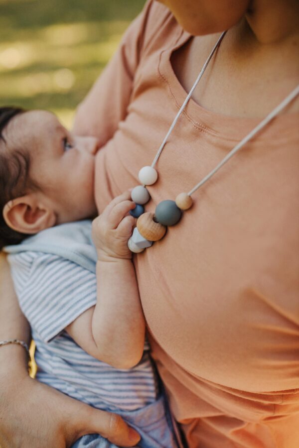 Collar de lactancia y porteo